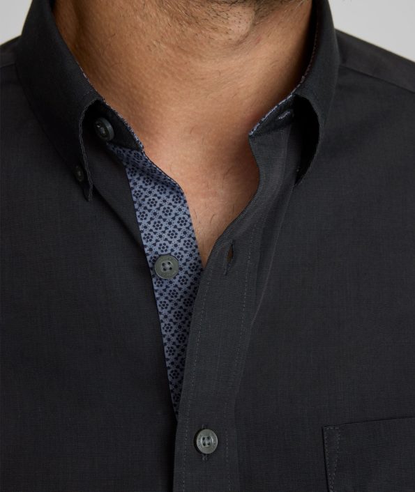 SIERMER-UNTUCKIT-42163Bla-WF-SOLID-BLACK-3